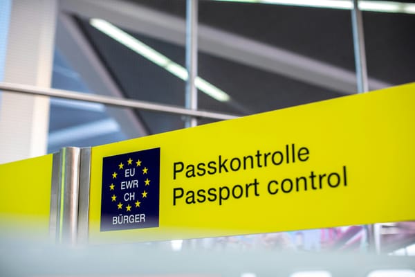 ⏱️ EES doubled Frankfurt's passport queue to 120 minutes — and ETIAS was just pushed to 2027.