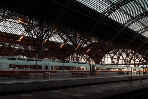 🚉 A €49.99 sleeper opens Brussels→Milan tomorrow and cuts a flight's CO2 by ~90%. Would your 2027 policy book it?