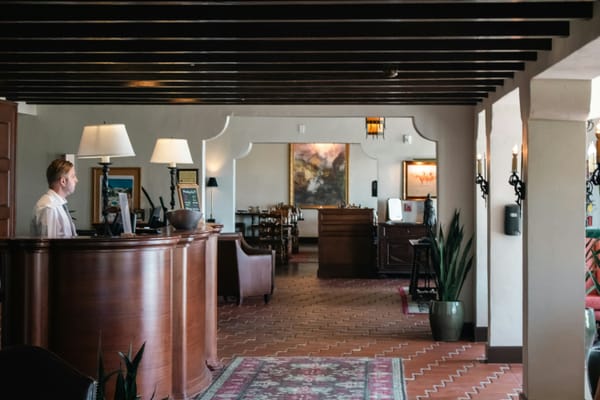 🏨 Europe swung from −17 to +44. Have you locked your 2027 hotel rates yet?
